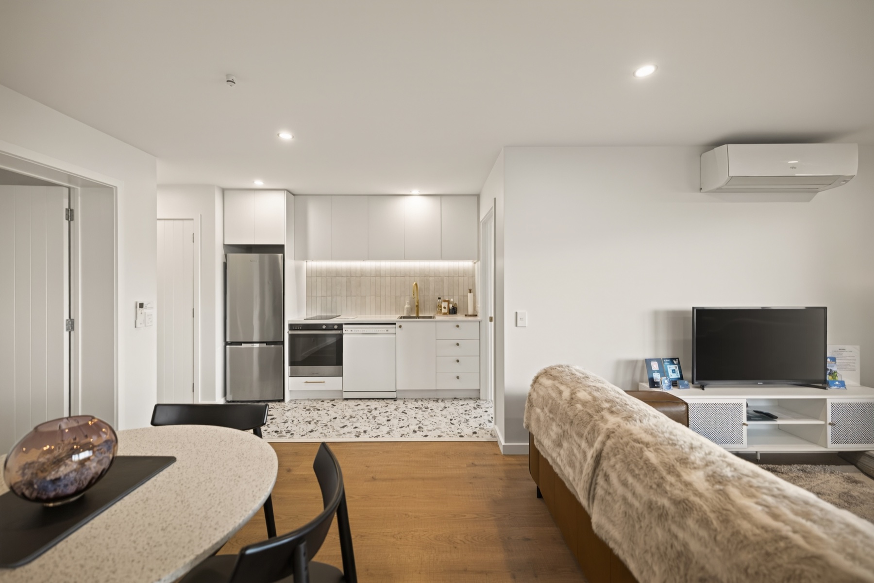 Completed kitchen at 55 Middleton Road